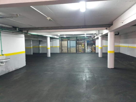 Mélygarázs ipari padlóburkolata