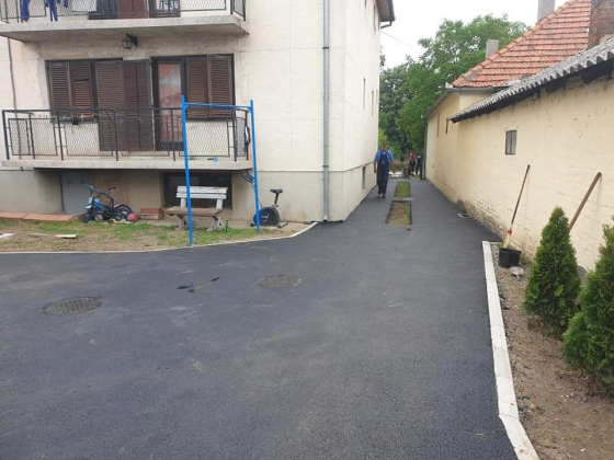 Magánterületi járműbeálló kivitelezési munkái